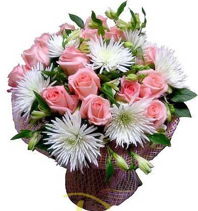 Букет из роз и хризантем фото